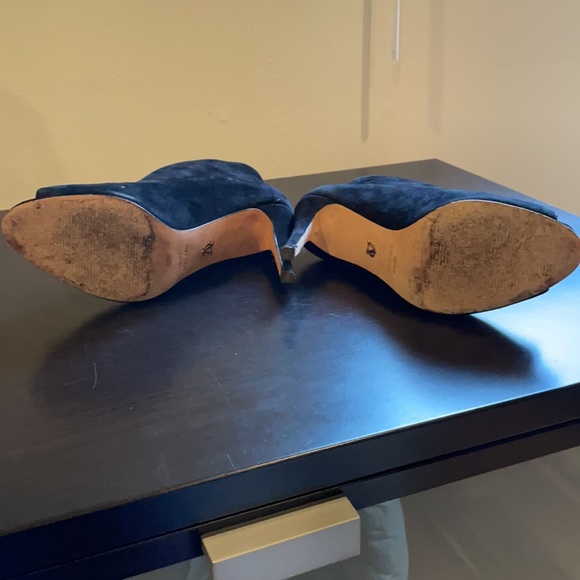 VC signature by Vince Camuto bootie - Picture 3 of 5